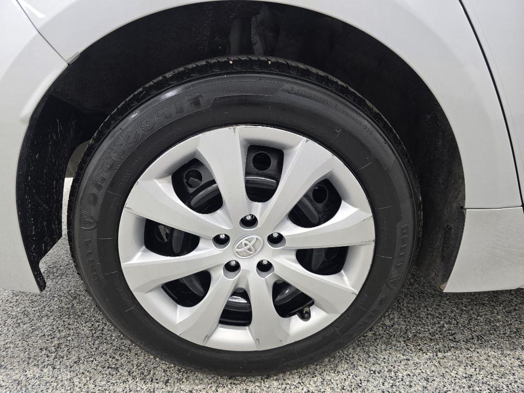 Toyota Corolla LE 2023