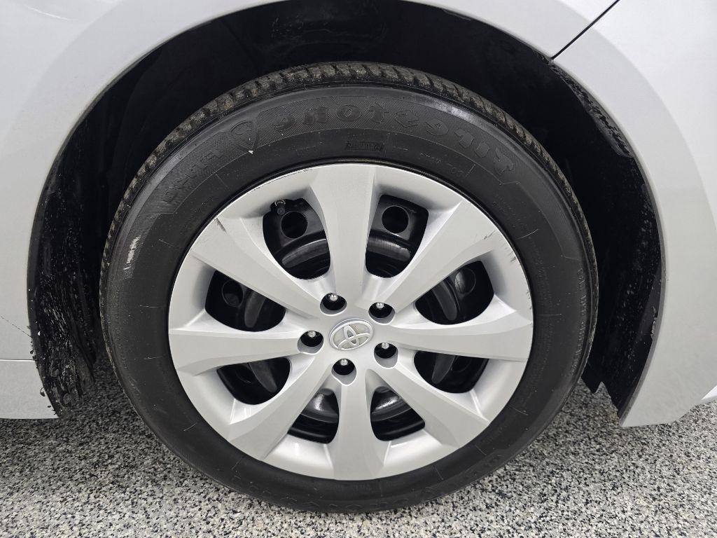 Toyota Corolla LE 2023