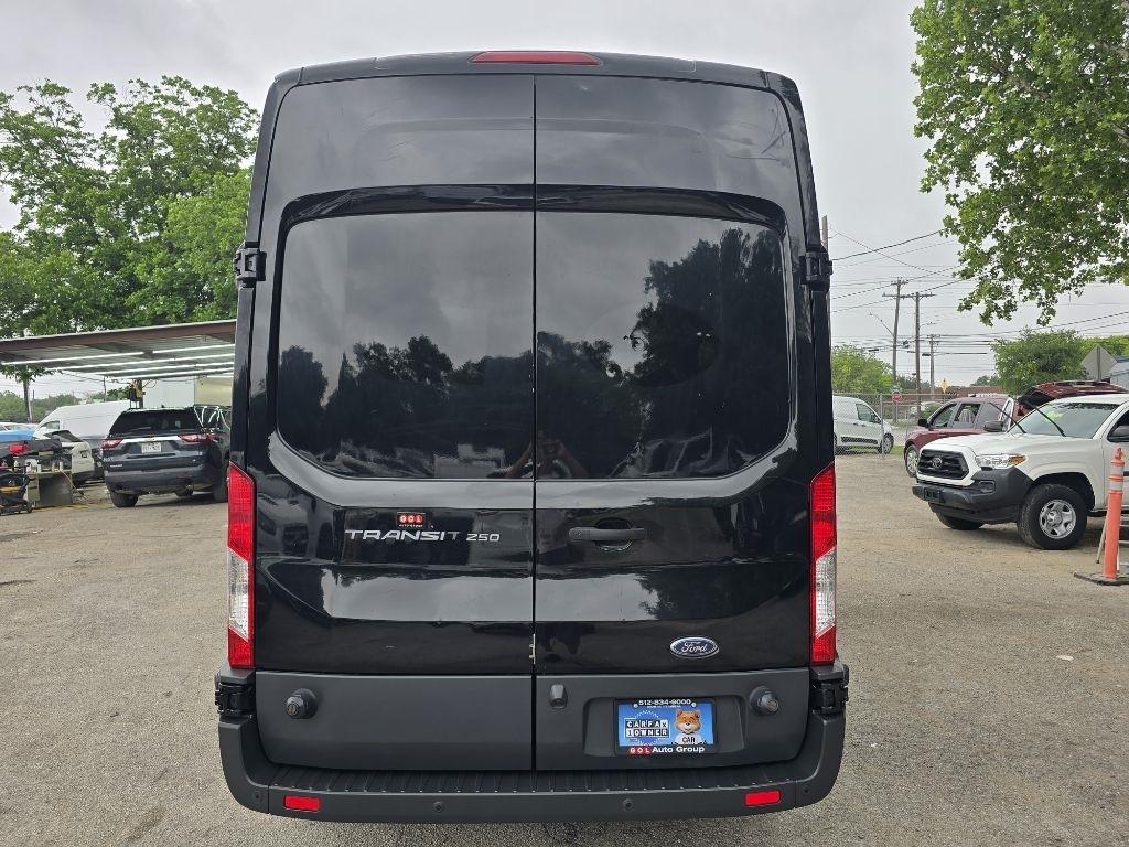 Ford Transit 250 Van High Roof w/Sliding Pass. 148-in. WB 2017
