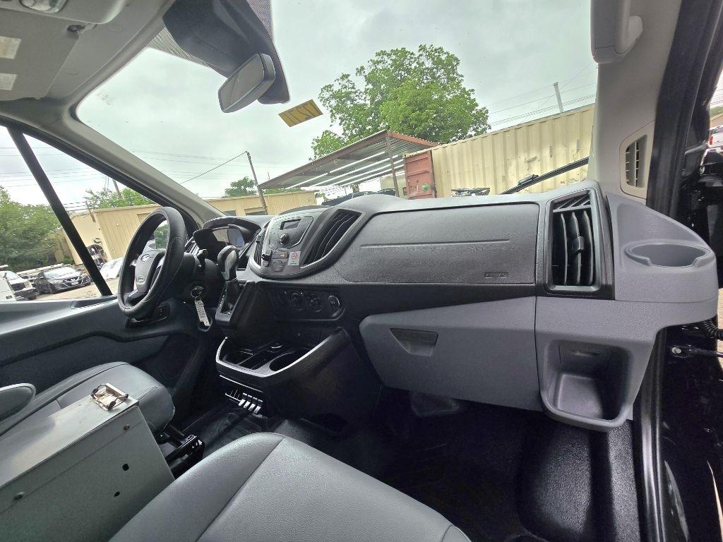 Ford Transit 250 Van High Roof w/Sliding Pass. 148-in. WB 2017