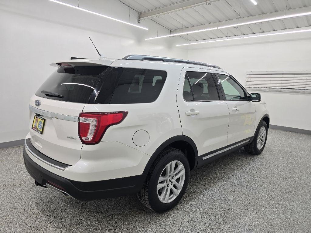 Ford Explorer XLT 4WD 2018