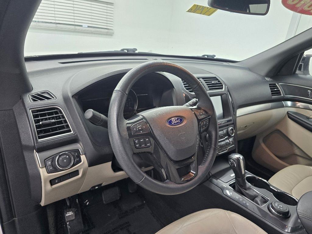 Ford Explorer XLT 4WD 2018