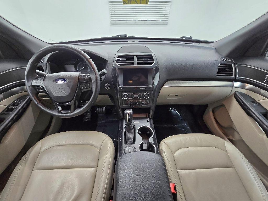 Ford Explorer XLT 4WD 2018