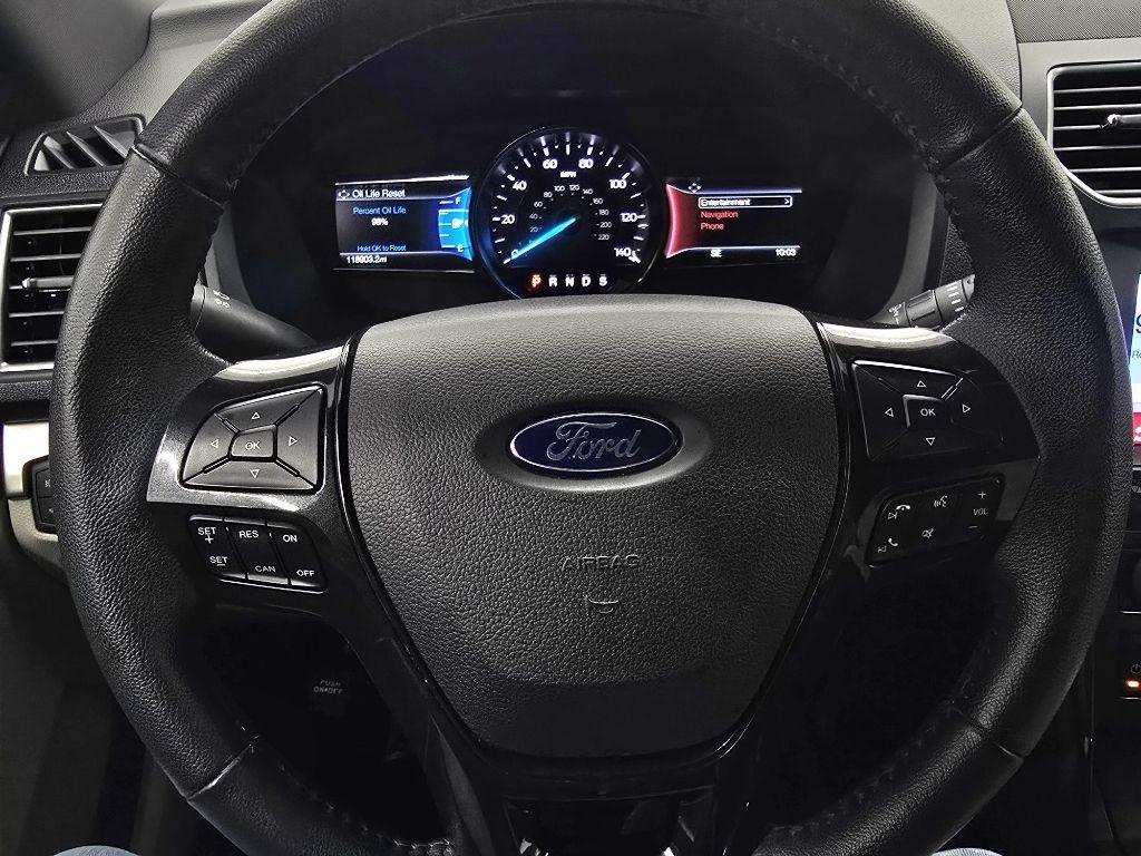Ford Explorer XLT 4WD 2018