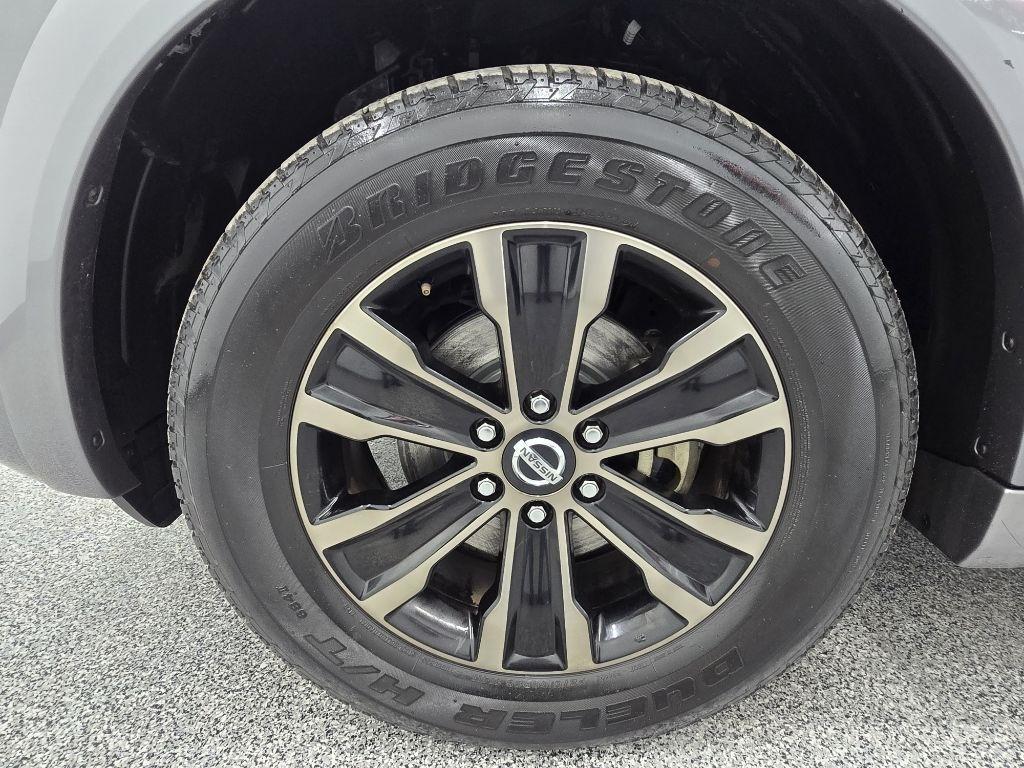 Nissan Armada Platinum 2WD 2017