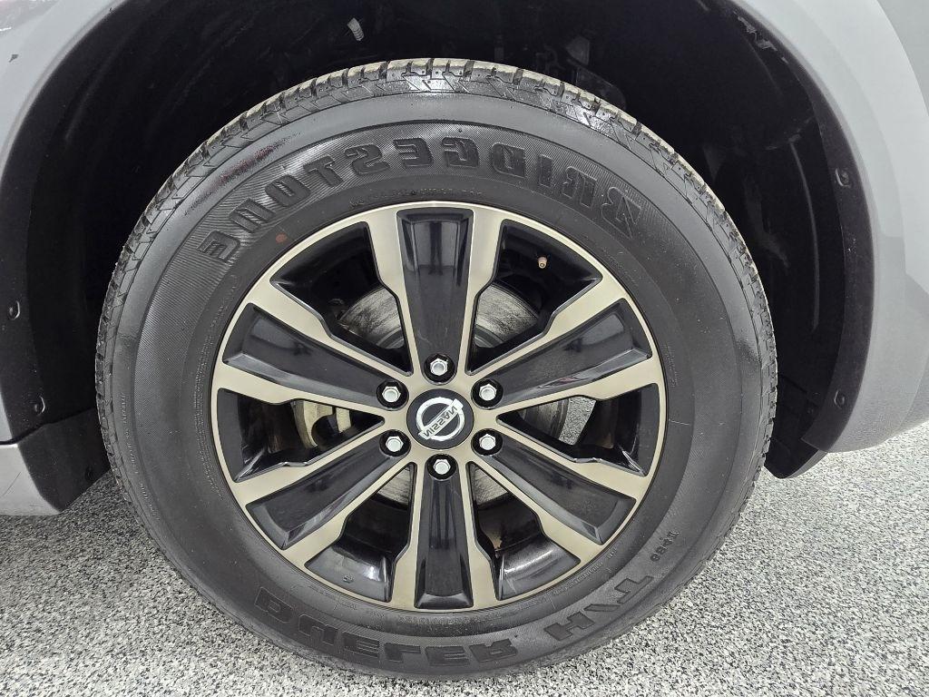 Nissan Armada Platinum 2WD 2017