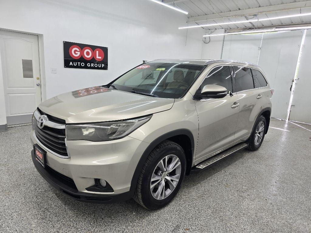 Toyota Highlander XLE FWD V6 2015