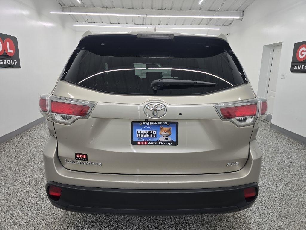 Toyota Highlander XLE FWD V6 2015