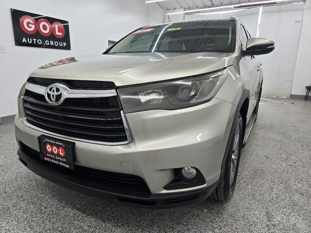 Toyota Highlander XLE FWD V6 2015