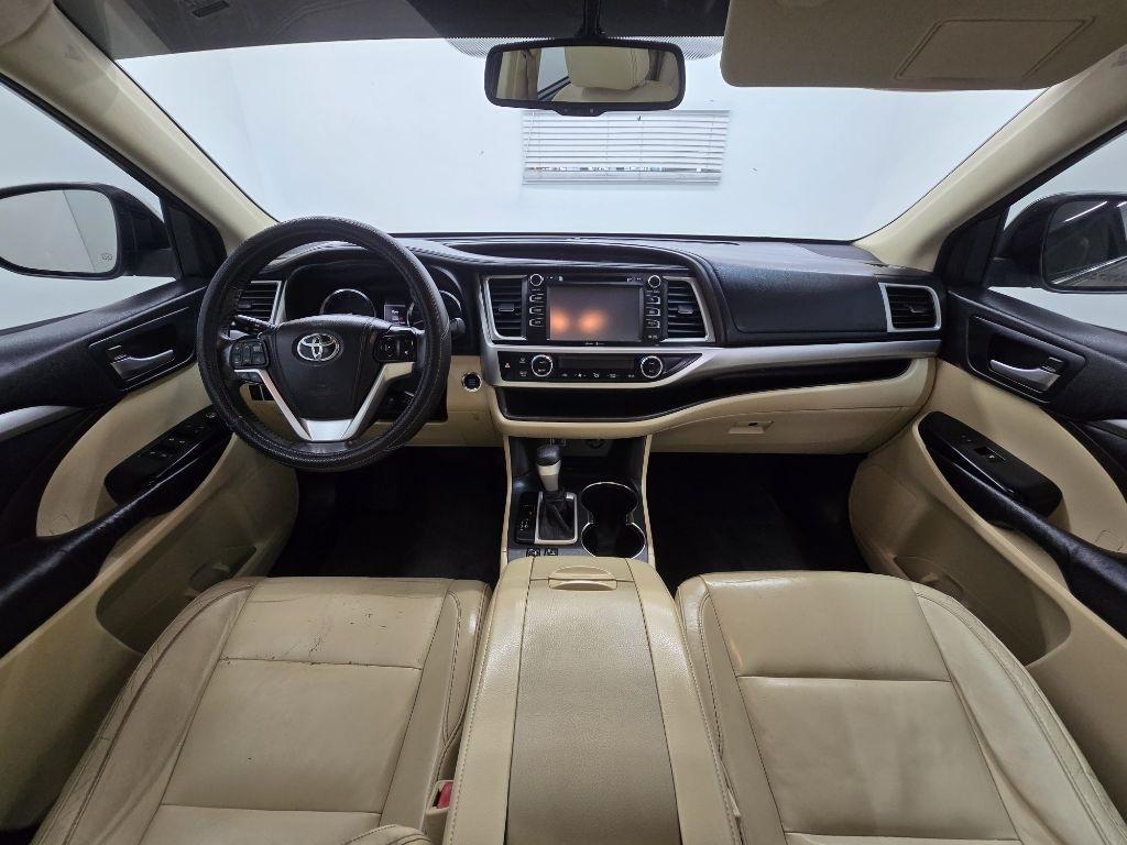 Toyota Highlander XLE FWD V6 2015
