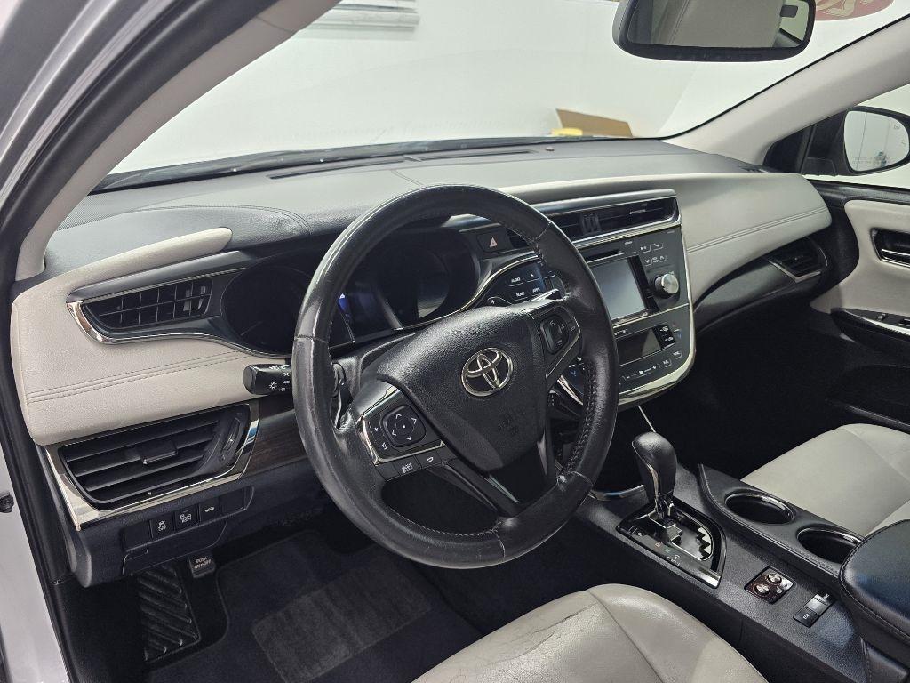 Toyota Avalon XLE 2016