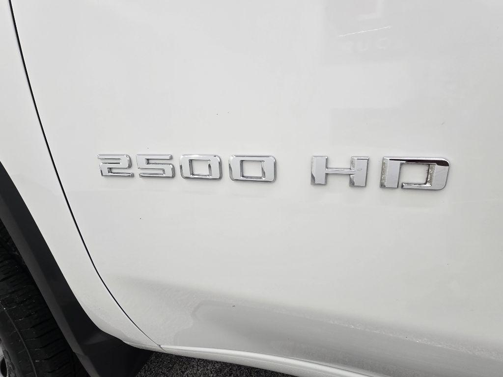 Chevrolet Silverado 2500HD Work Truck Double Cab Short Box 2WD 2022