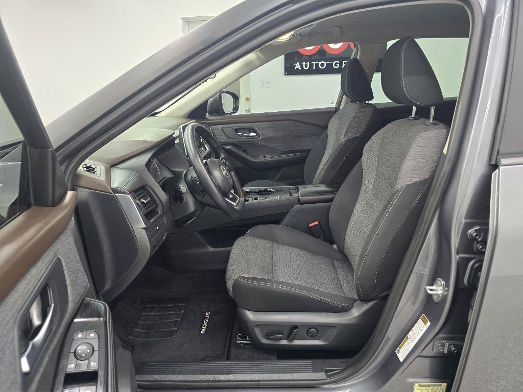 Nissan Rogue SV 2023