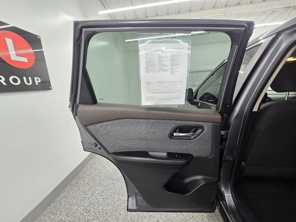 Nissan Rogue SV 2023