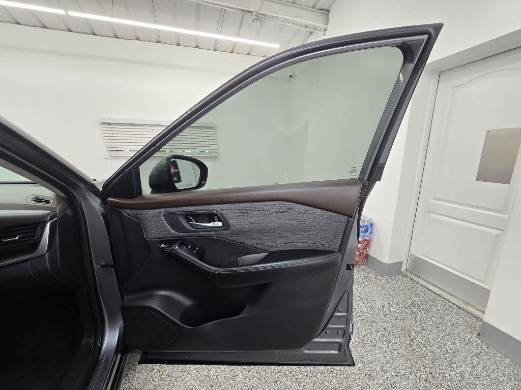 Nissan Rogue SV 2023