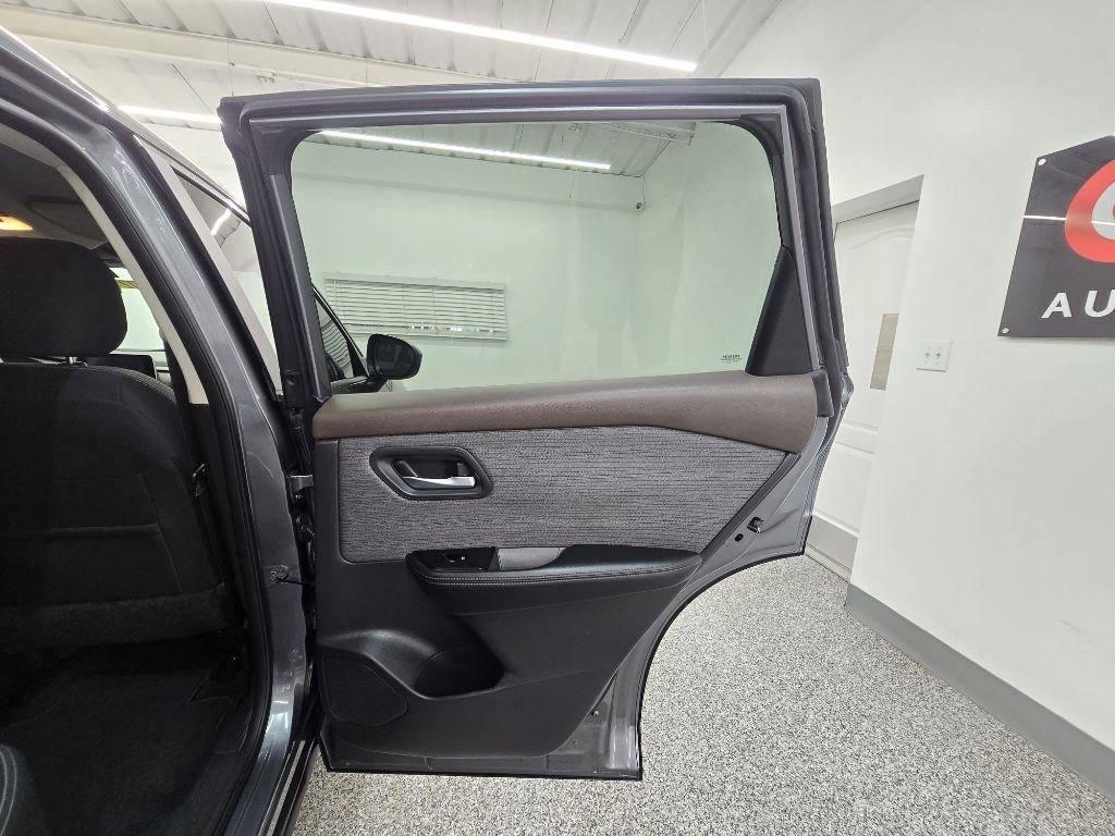 Nissan Rogue SV 2023
