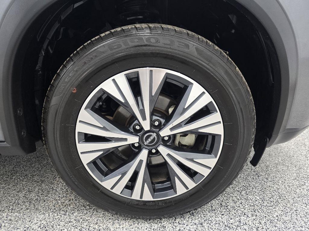 Nissan Rogue SV 2023