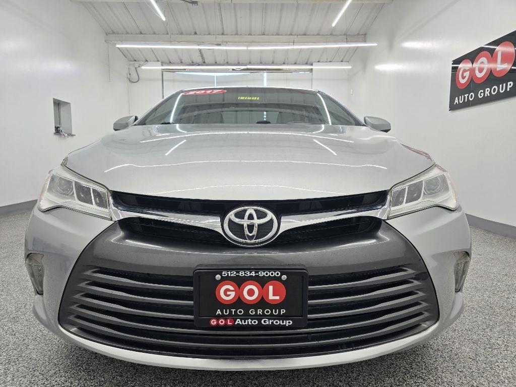 Toyota Camry XLE V6 2017