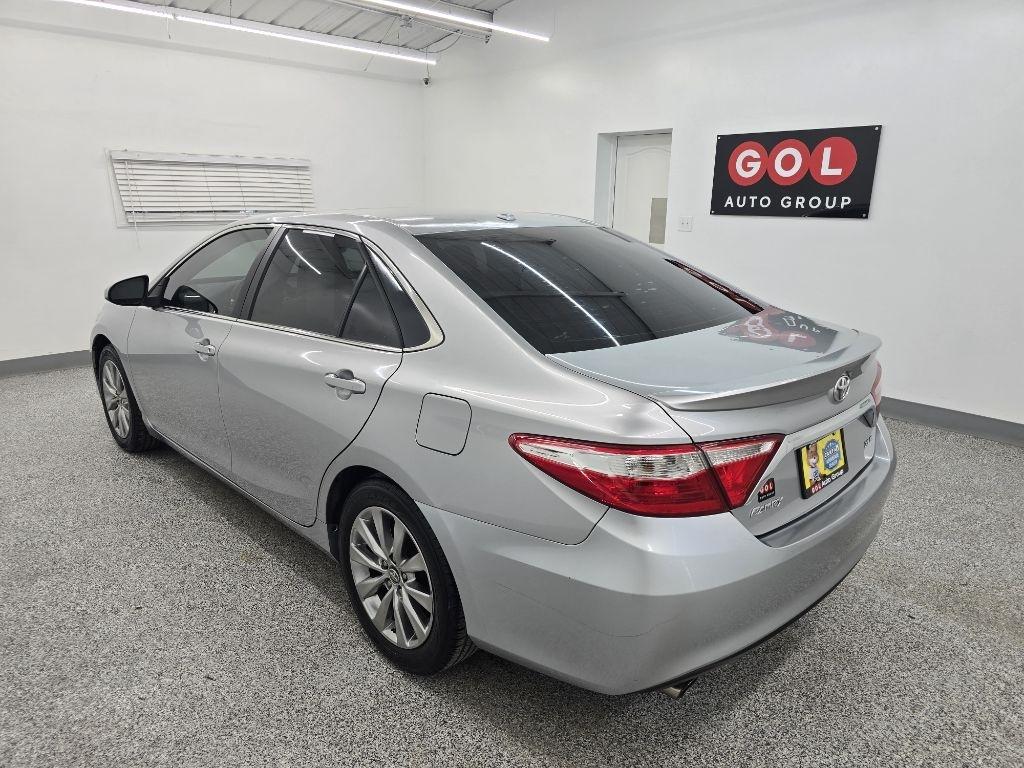 Toyota Camry XLE V6 2017