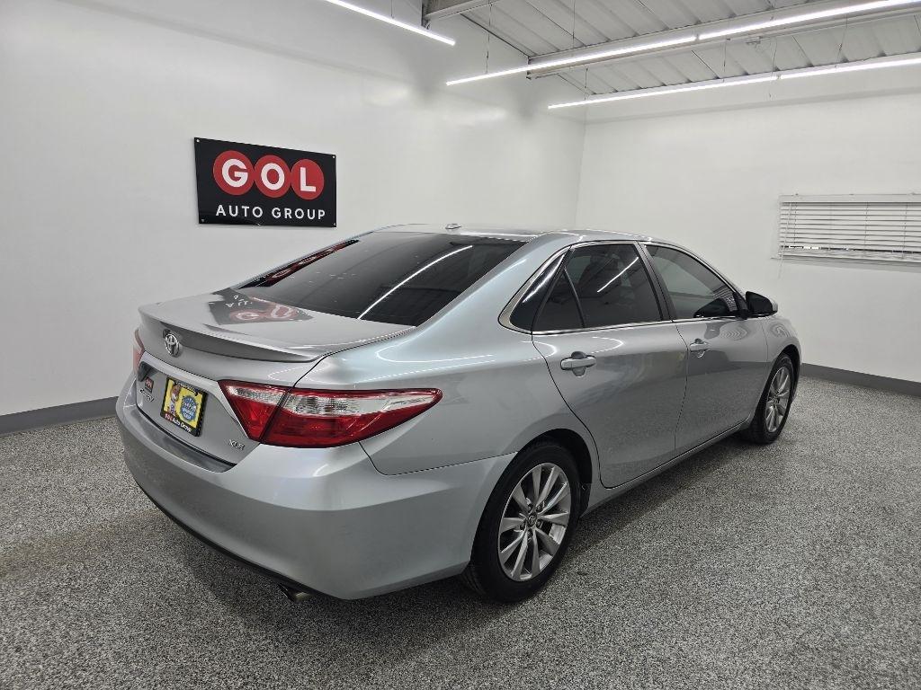 Toyota Camry XLE V6 2017