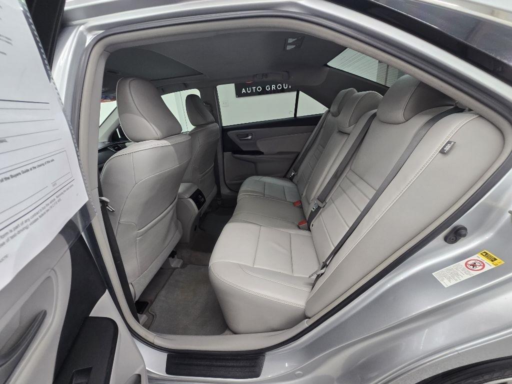 Toyota Camry XLE V6 2017