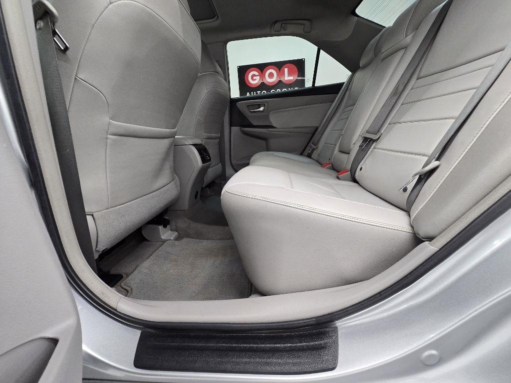 Toyota Camry XLE V6 2017
