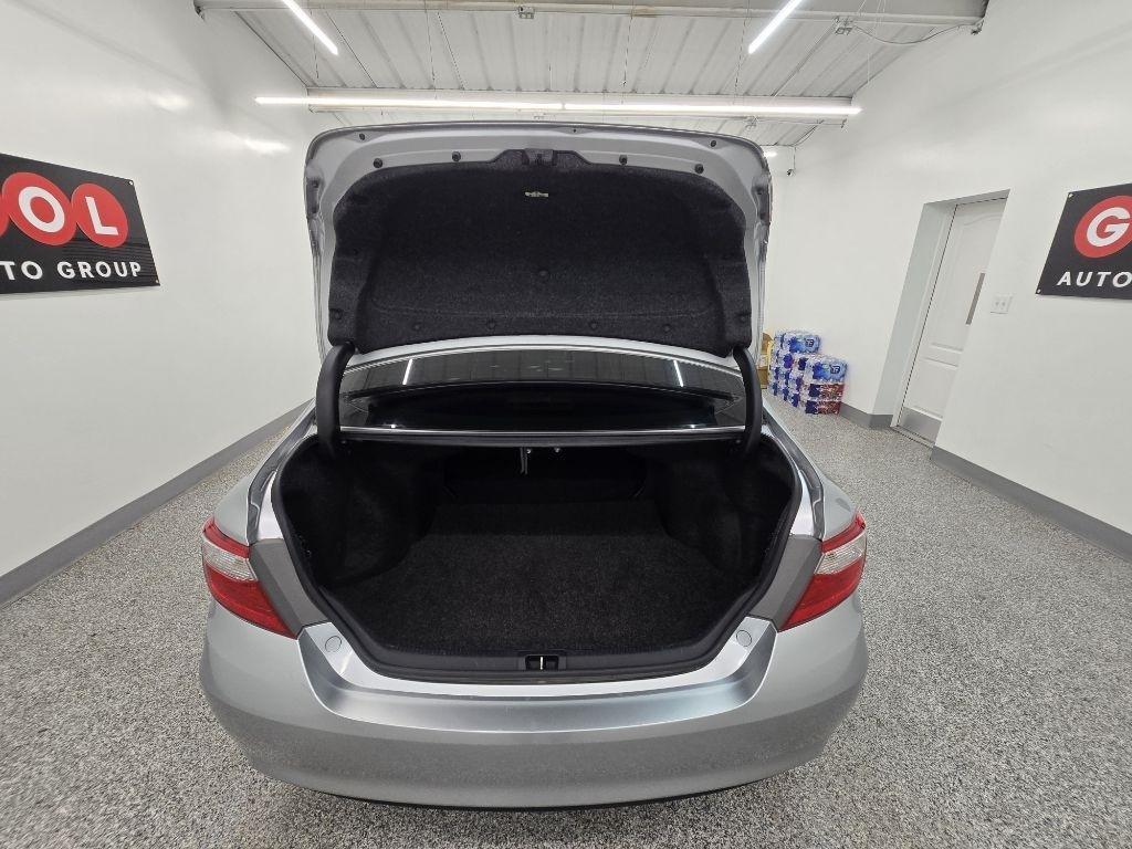 Toyota Camry XLE V6 2017