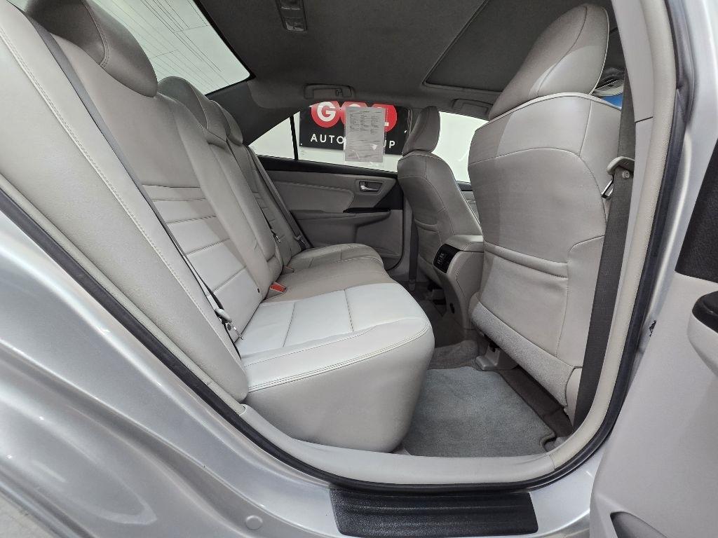 Toyota Camry XLE V6 2017