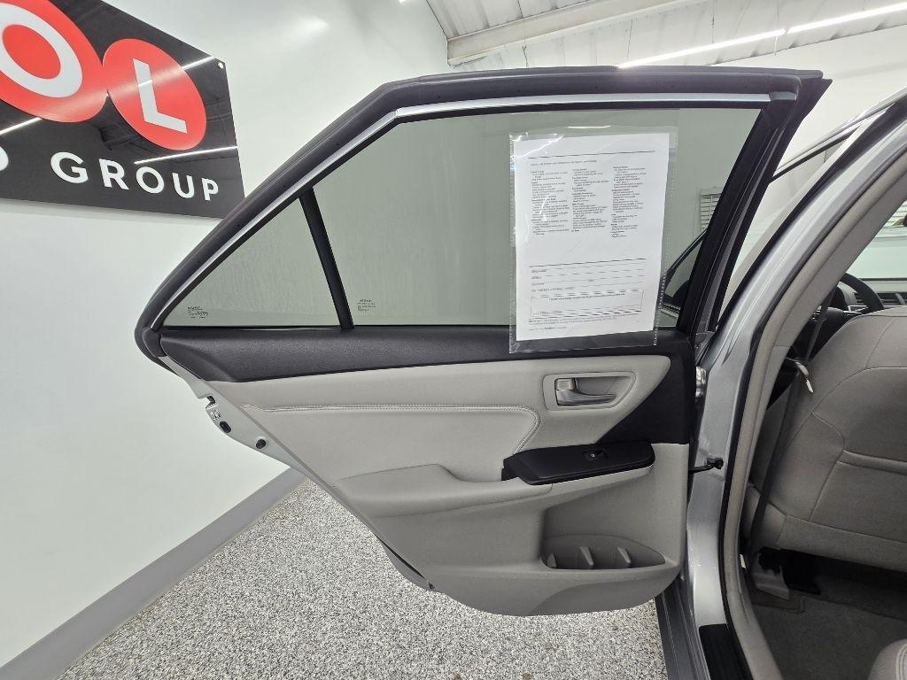 Toyota Camry XLE V6 2017