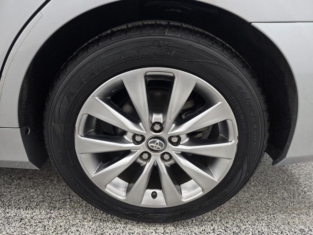 Toyota Camry XLE V6 2017