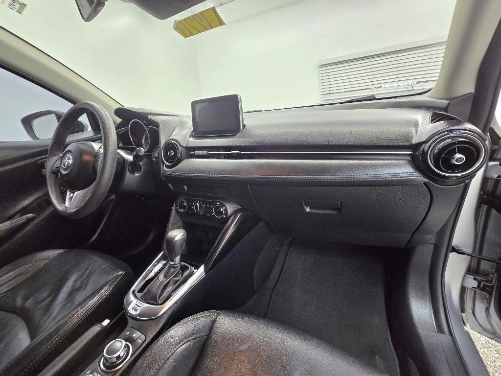 Scion iA 6A 2016