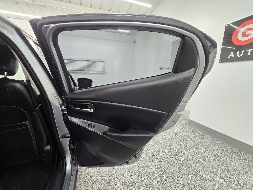 Scion iA 6A 2016