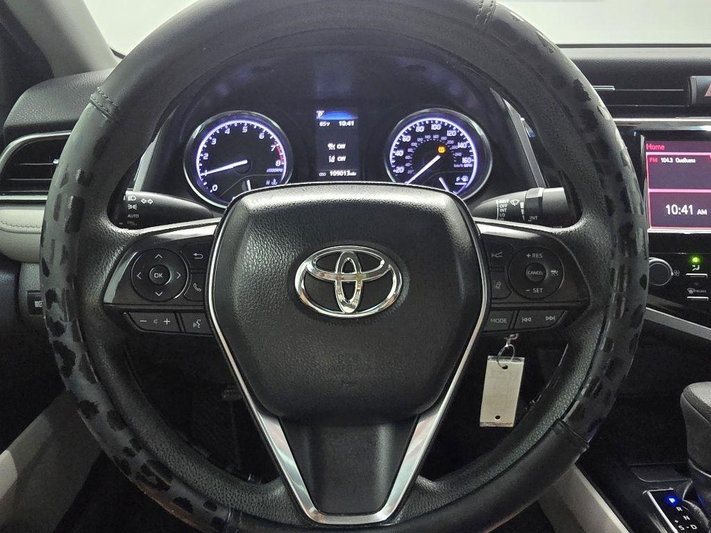 Toyota Camry XLE 2019