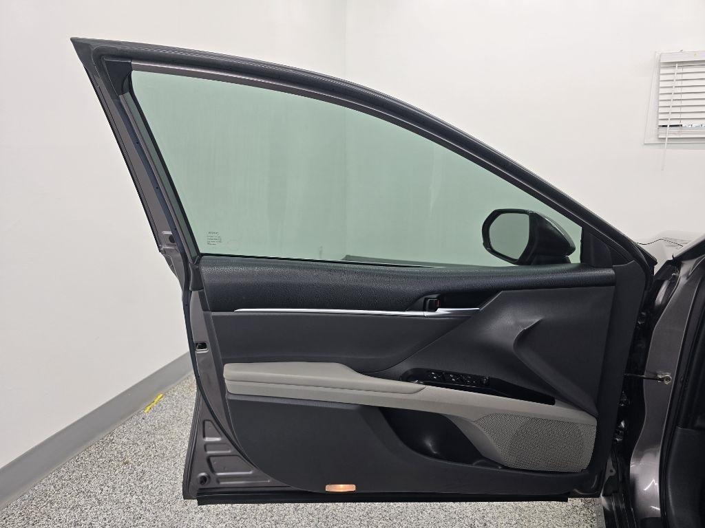 Toyota Camry XLE 2019