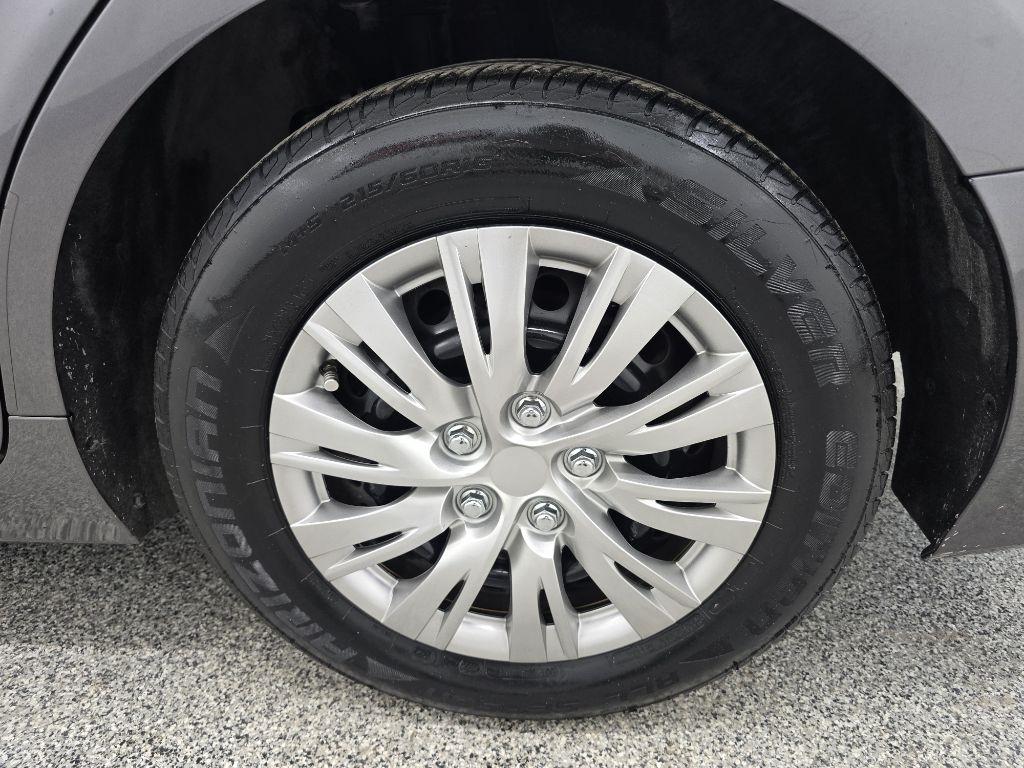 Toyota Camry XLE 2019