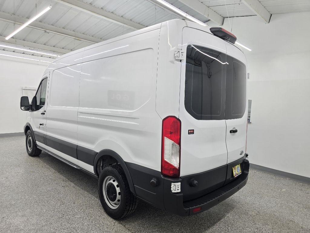 Ford Transit 250 Van Med. Roof w/Sliding Pass. 148-in. WB 2018