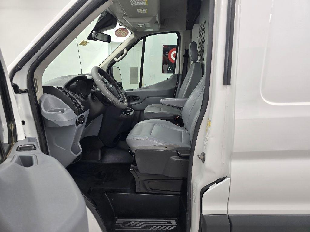 Ford Transit 250 Van Med. Roof w/Sliding Pass. 148-in. WB 2018