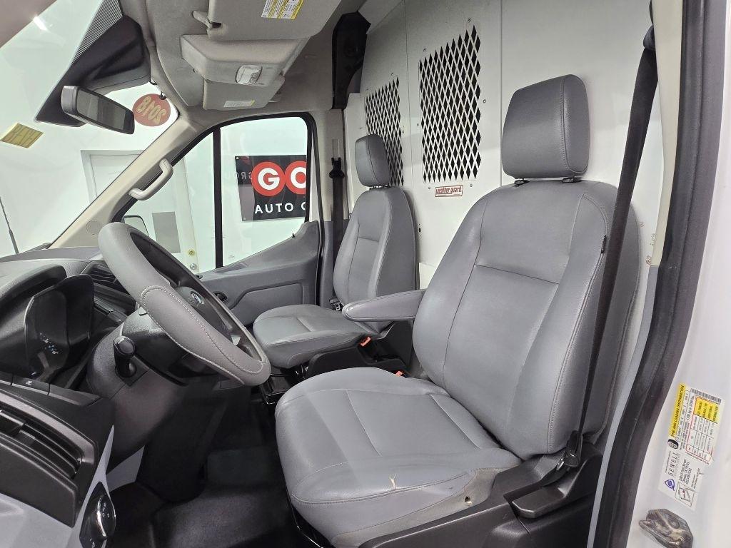 Ford Transit 250 Van Med. Roof w/Sliding Pass. 148-in. WB 2018