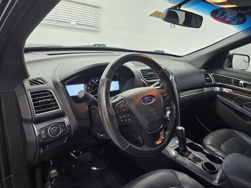 Ford Explorer Limited FWD 2017