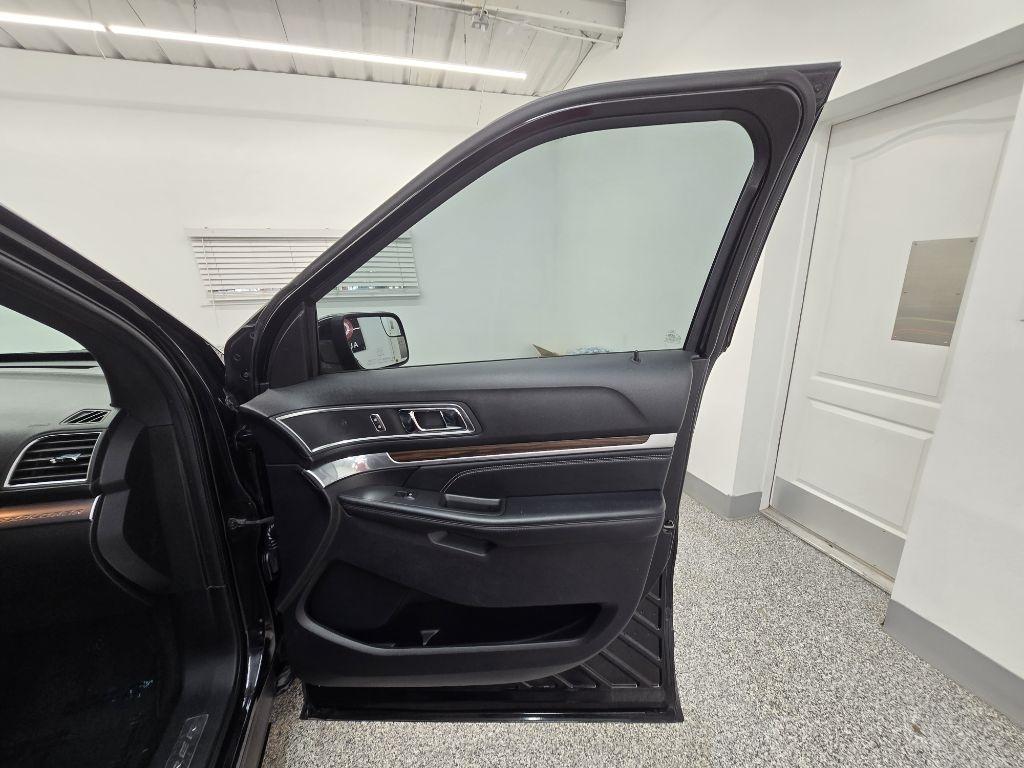 Ford Explorer Limited FWD 2017