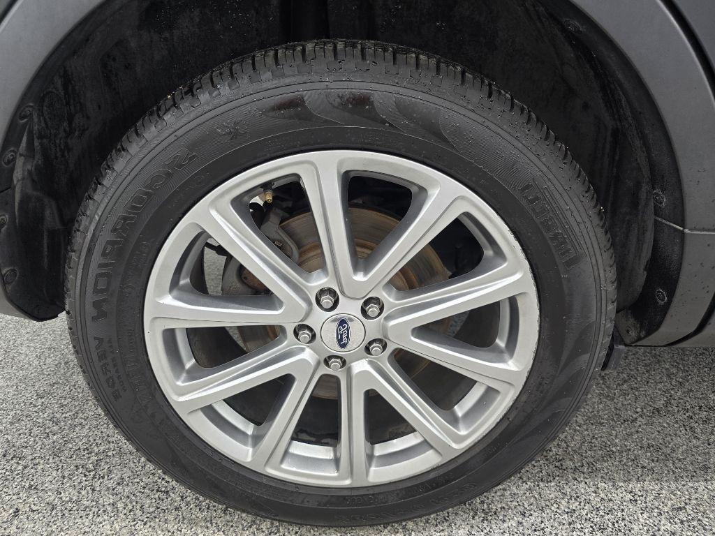 Ford Explorer Limited FWD 2017