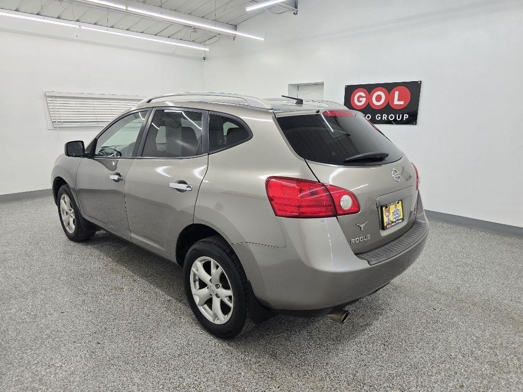 Nissan Rogue S 2WD 2010