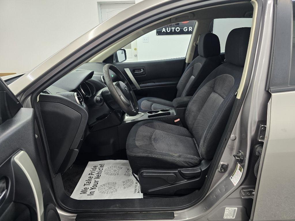 Nissan Rogue S 2WD 2010