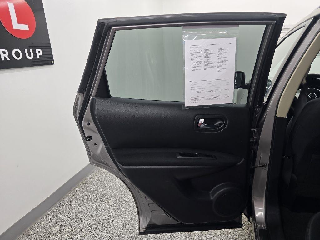 Nissan Rogue S 2WD 2010