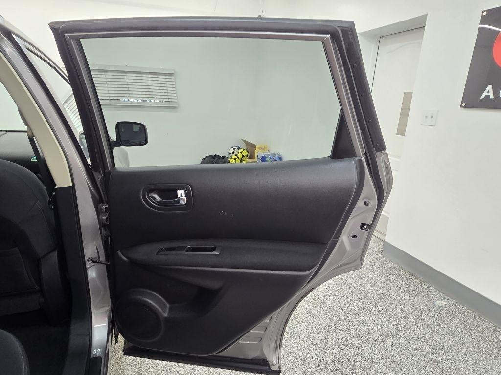 Nissan Rogue S 2WD 2010