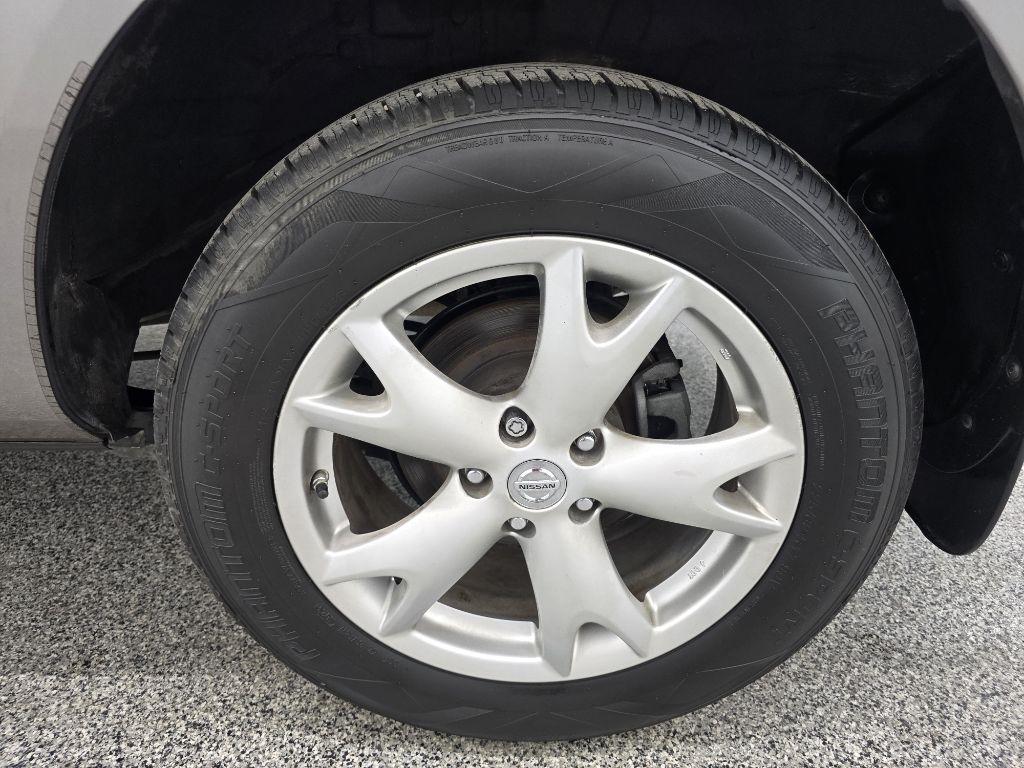 Nissan Rogue S 2WD 2010