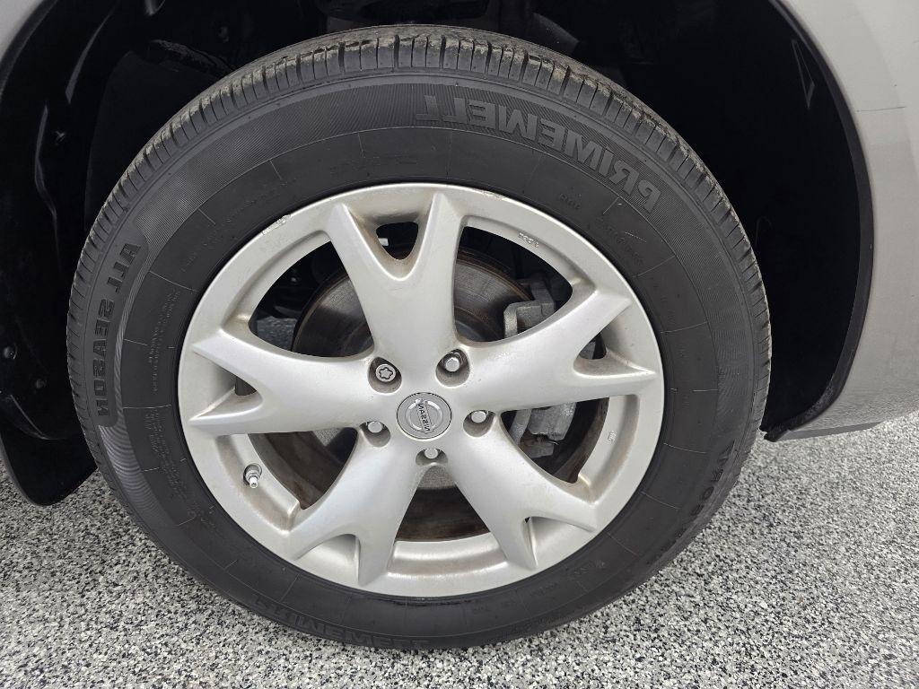 Nissan Rogue S 2WD 2010