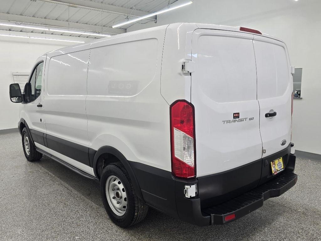 Ford Transit 150 Van Low Roof w/Sliding Pass. 130-in. WB 2019