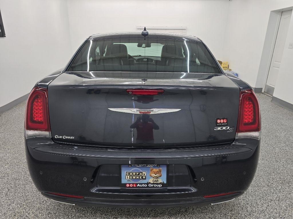 Chrysler 300 S V6 RWD 2016