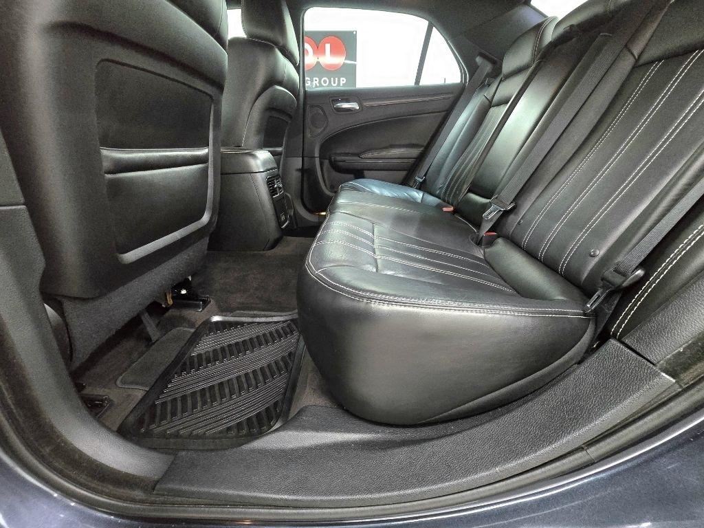 Chrysler 300 S V6 RWD 2016